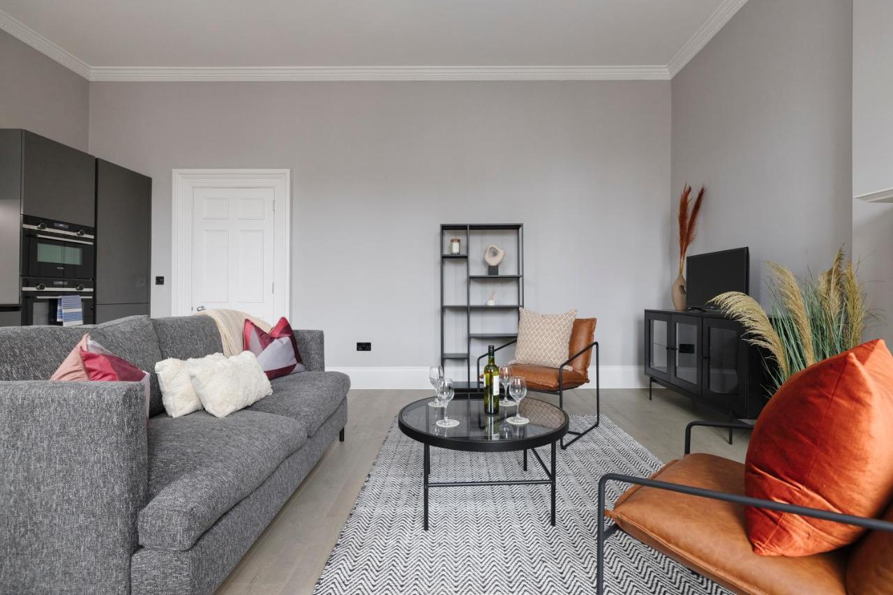 Joivy Luxurious Apt On Notable George Street Edimburgo Exterior foto
